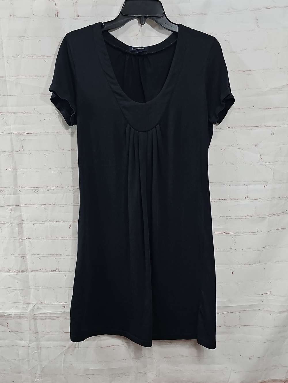 Banana Republic Black Scoop Neck Tunic Top